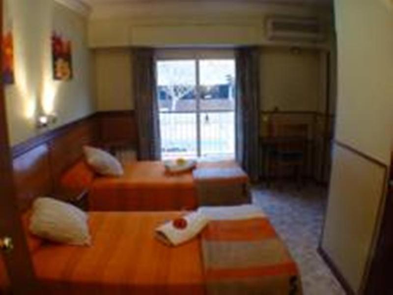 Hostal El Carmen Σαραγόσα Δωμάτιο φωτογραφία